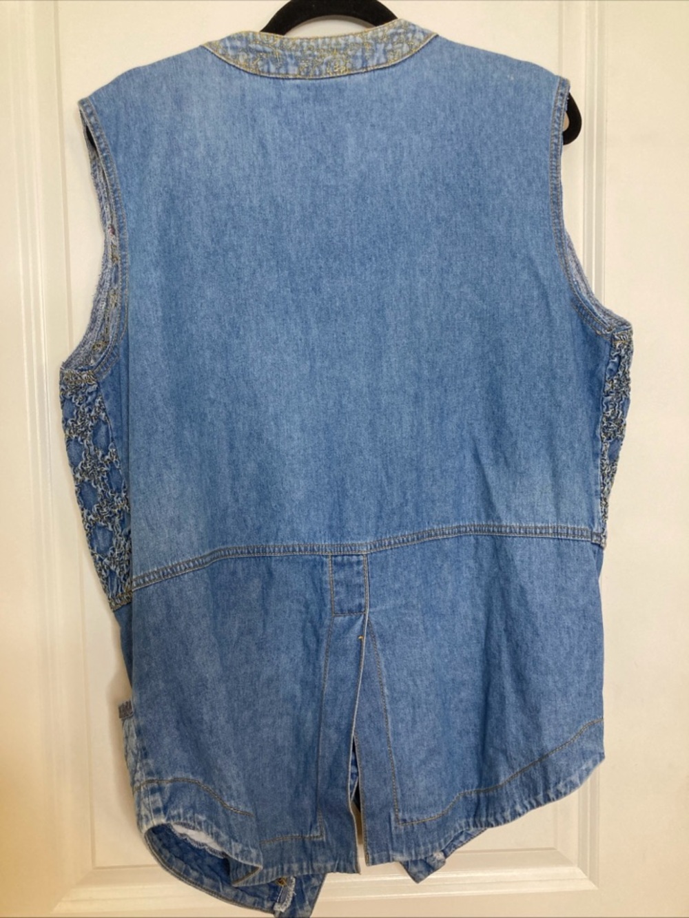 Vintage Cottagecore Patchwork Denim Vest Size 8 Embroidered Quilted Floral Boho - Picture 5 of 5